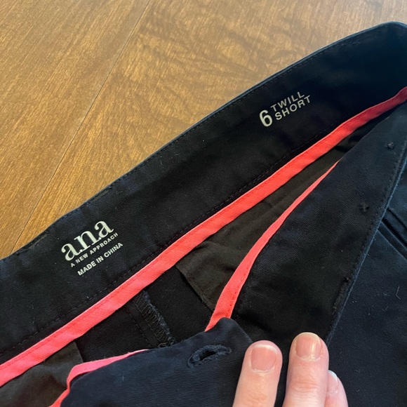 Women’s Shorts Lot - Size 6 (Daisy Fuentes, Apt 9, Ana) - Picture 7 of 7